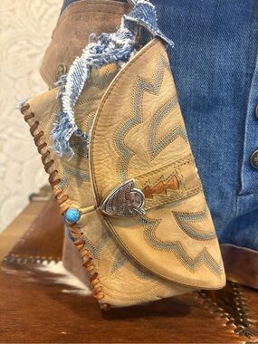 Vintage Tan Leather Western Clutch with Turquoise Accent